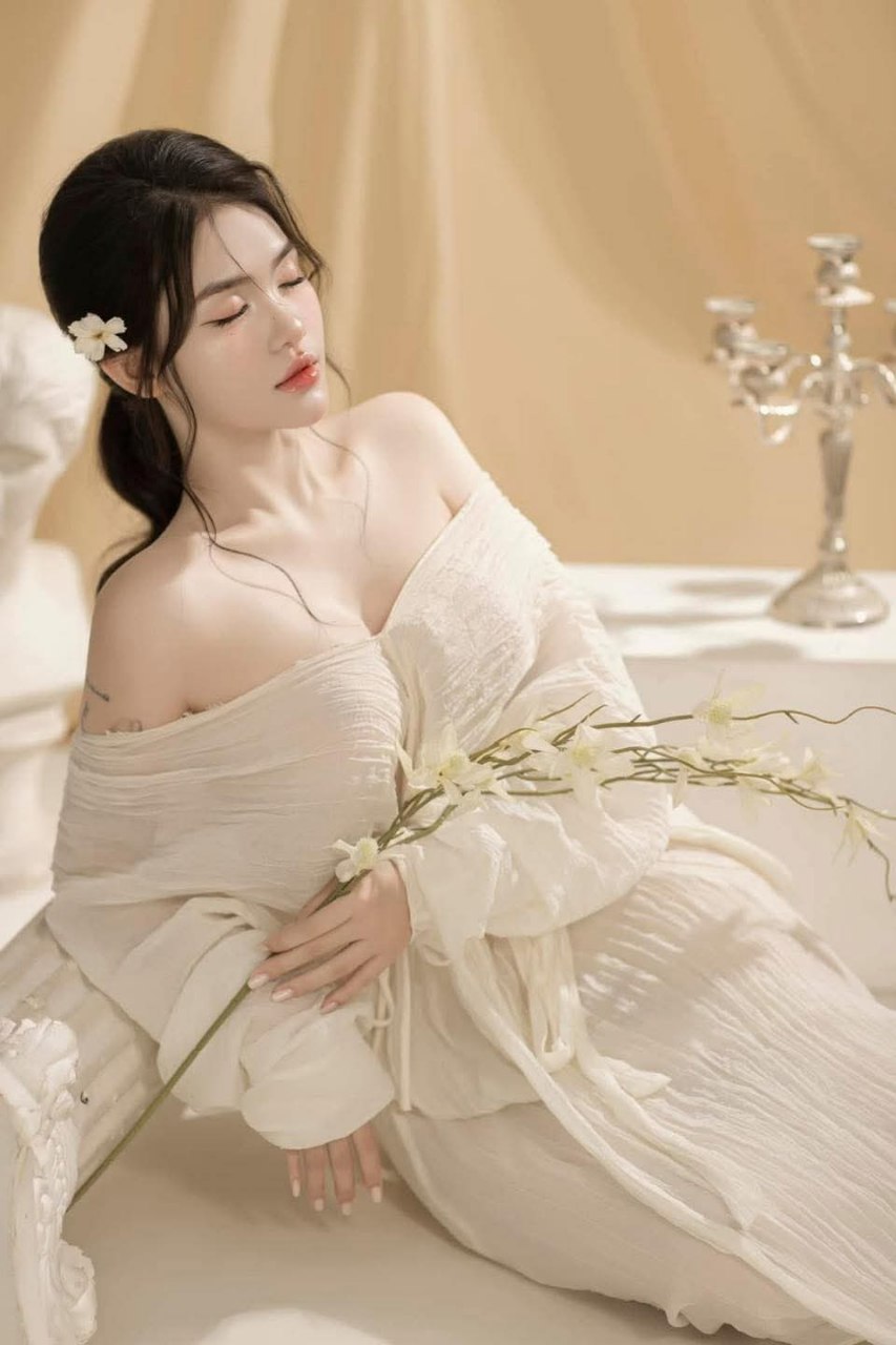 ông bác trúng độc đắc lì xì xong làm thịt luôn cô cháu gái múp rụp